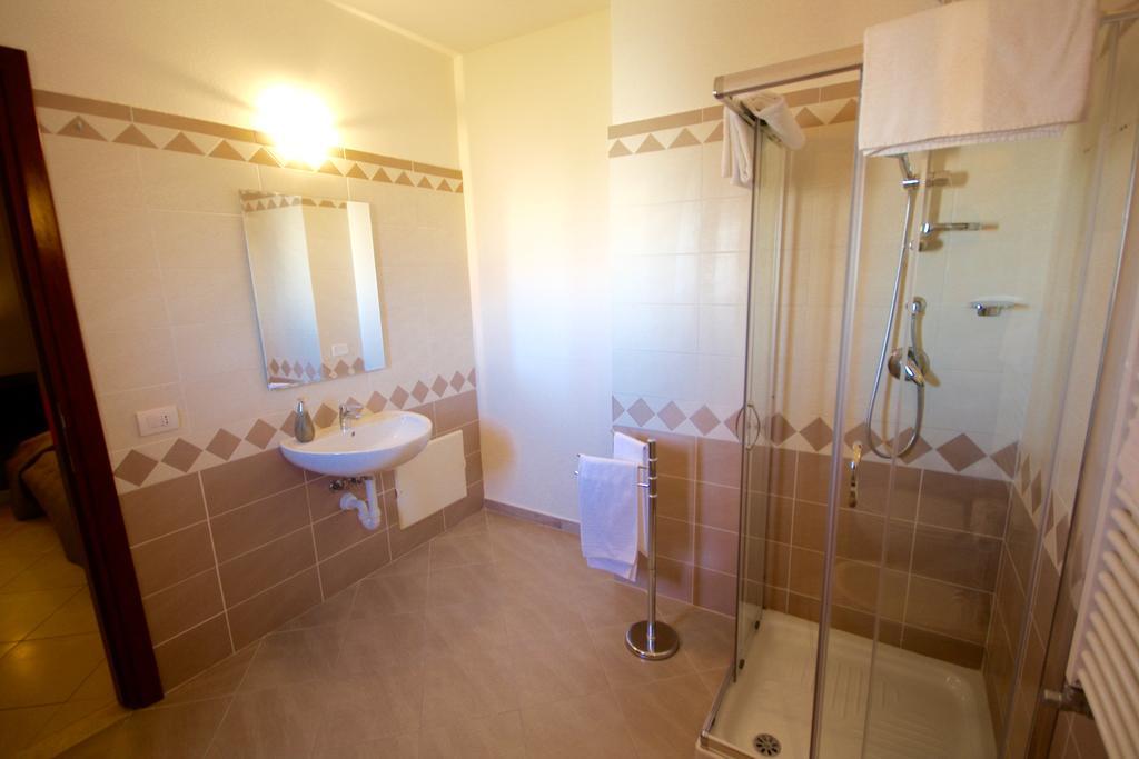 Park 20 Guesthouse Olbia Buitenkant foto