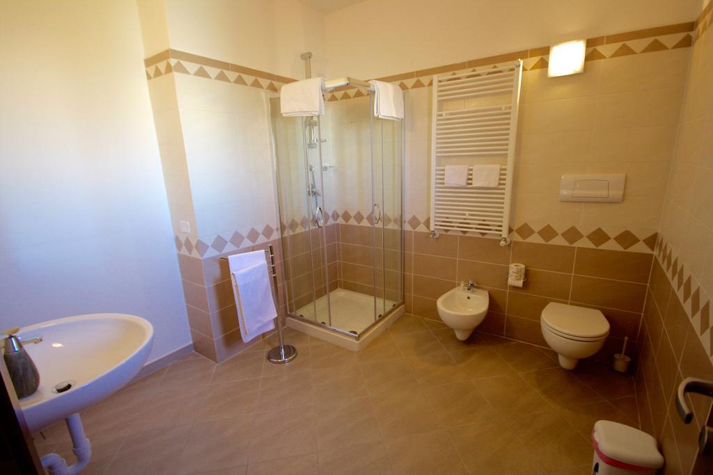 Park 20 Guesthouse Olbia Buitenkant foto