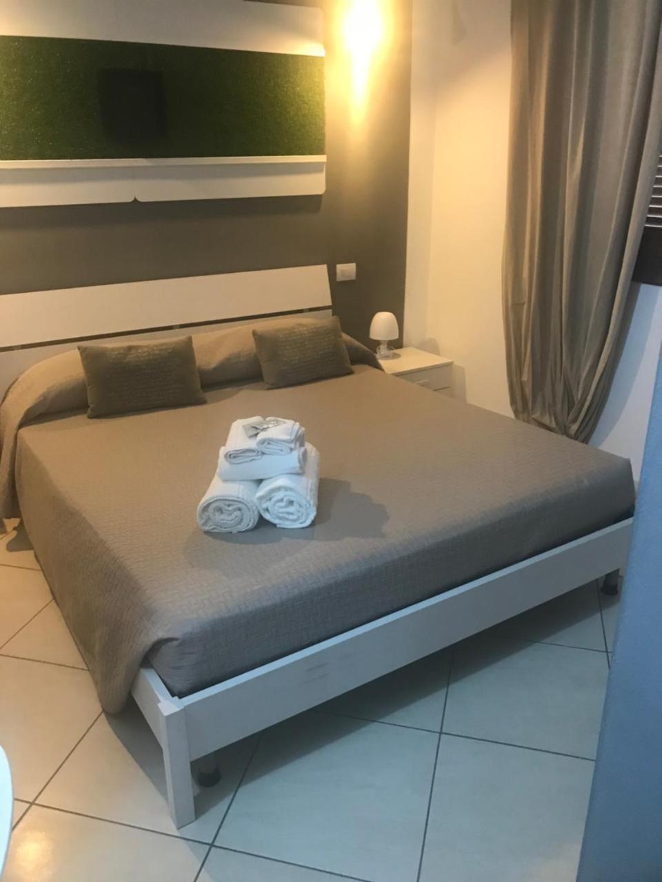 Park 20 Guesthouse Olbia Buitenkant foto